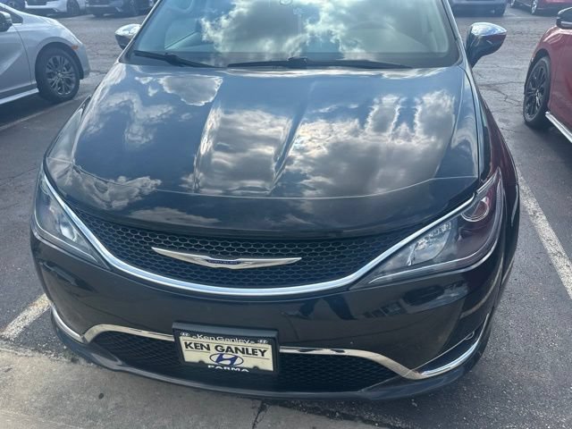 Used 2020 Chrysler Pacifica Limited FWD image 6