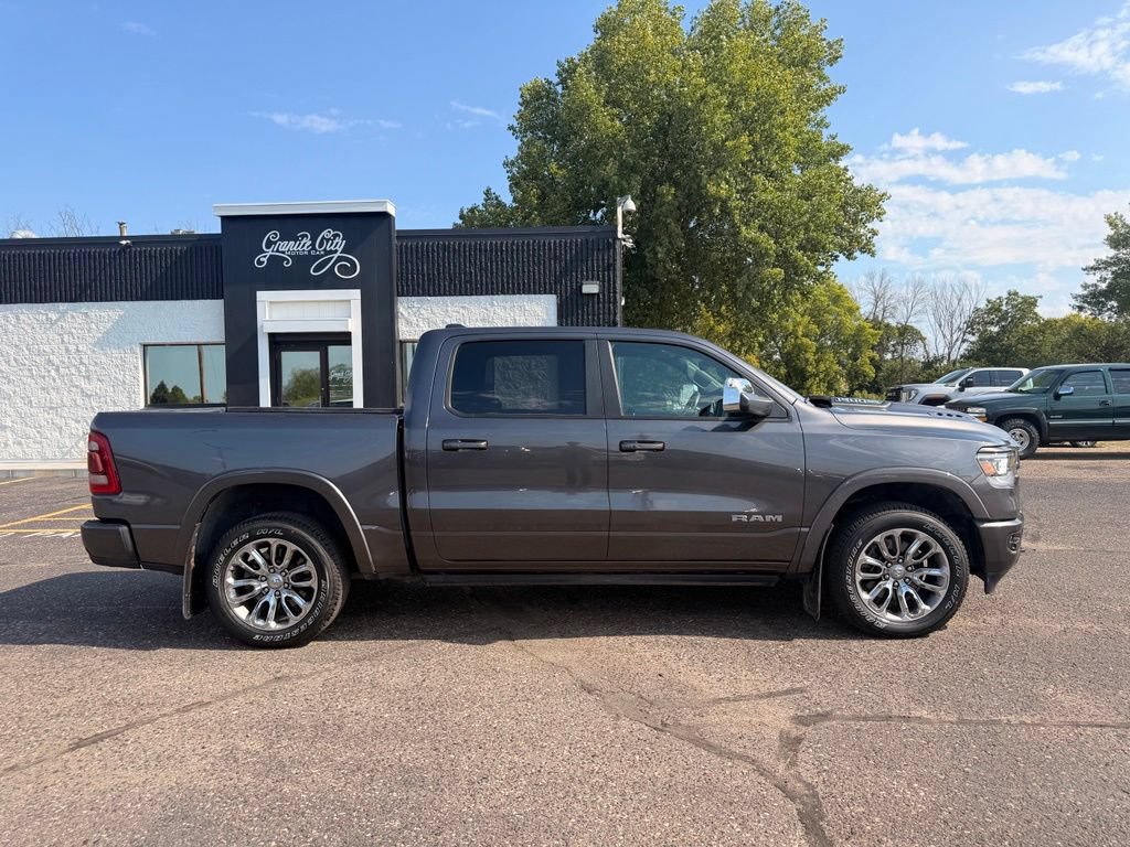 Used 2019 RAM 1500 Laramie AWD/4WD image 3