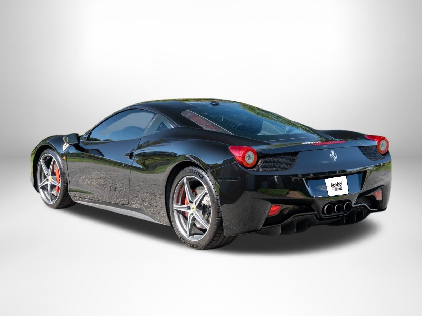 Used 2010 Ferrari 458 Italia Coupe RWD image 2