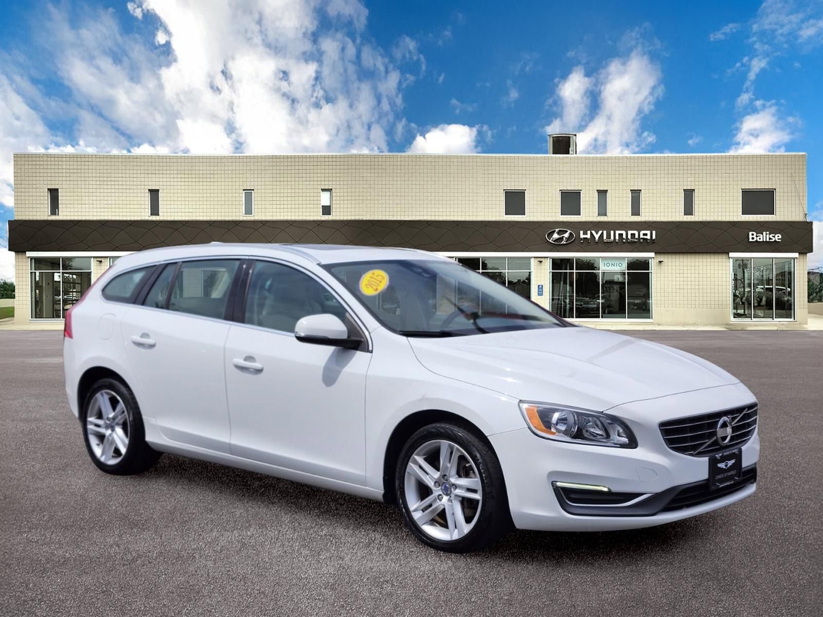 Used 2015 Volvo V60 T5 Premier image 1