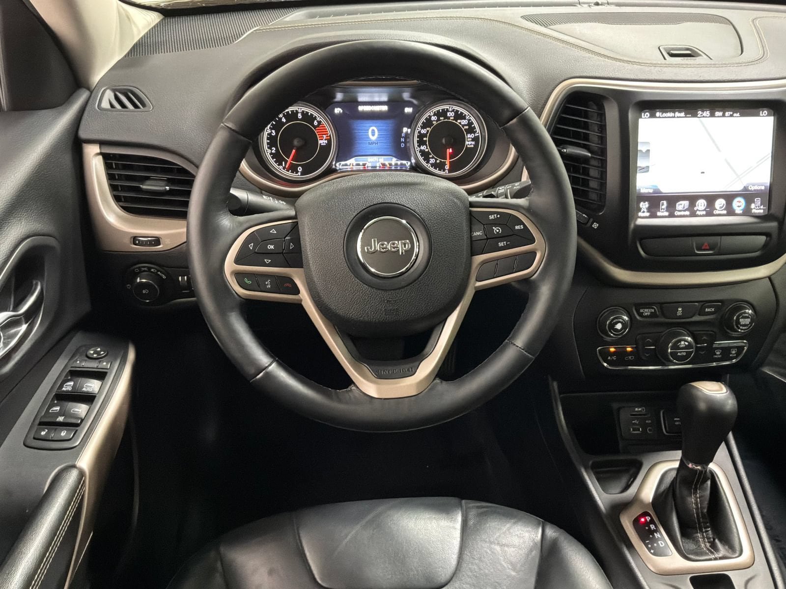 Used 2017 Jeep Cherokee Limited FWD image 7