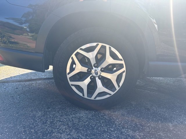 Used 2023 Subaru Forester Premium image 8