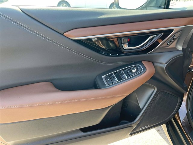 Used 2022 Subaru Outback Touring XT w/ Popular Package #2 image 27