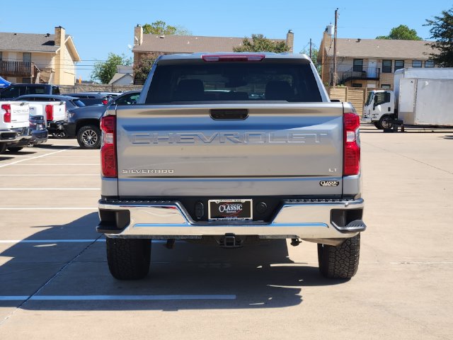 Used 2025 Chevrolet Silverado 1500 LT AWD/4WD image 13