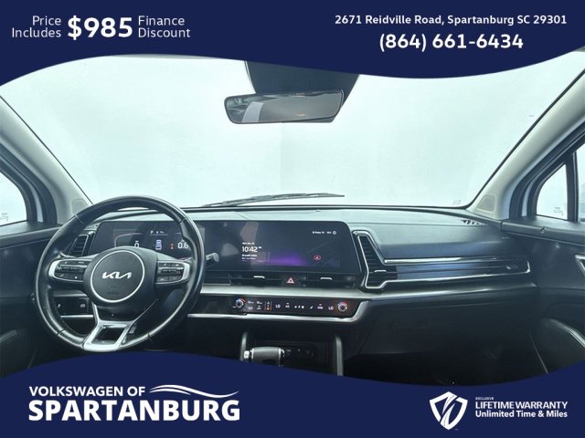 Used 2024 Kia Sportage EX image 6