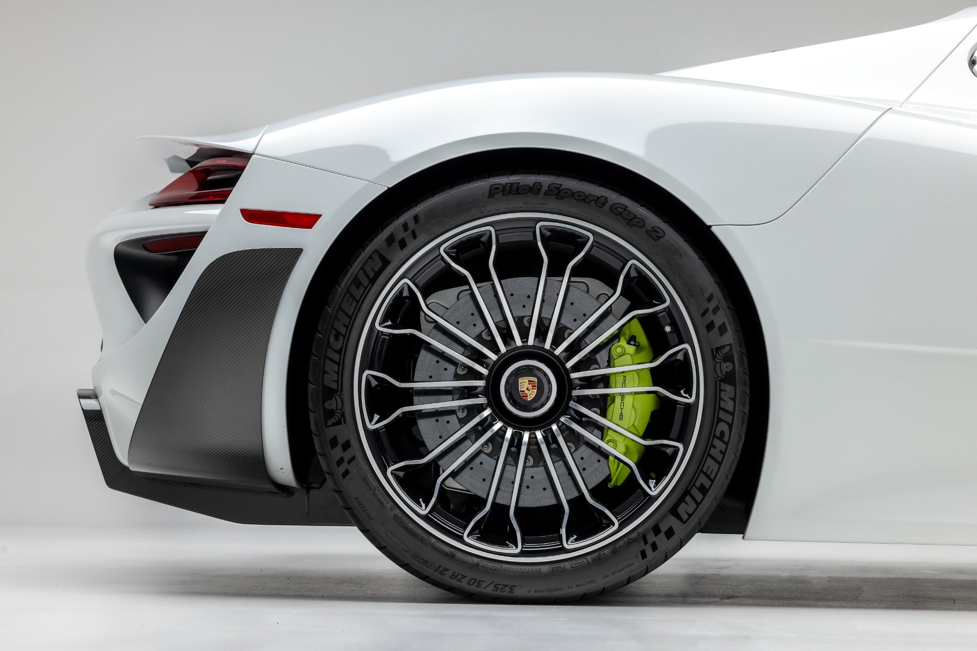 Used 2015 Porsche 918 Spyder AWD/4WD image 55