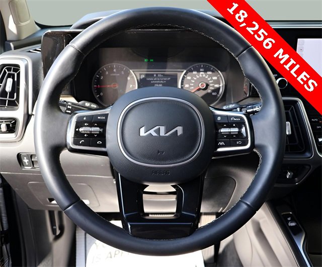 Used 2022 Kia Sorento S image 21