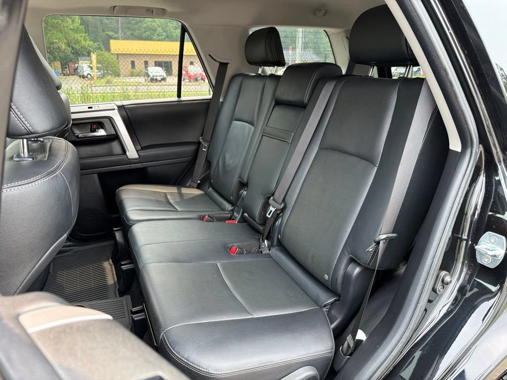Used 2024 Toyota 4Runner Limited AWD/4WD image 22