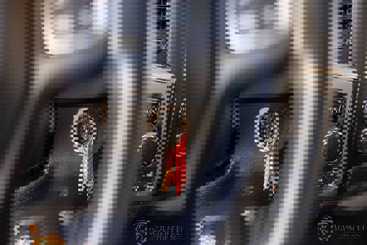 Used 2020 RAM 1500 Classic SLT w/ Luxury Group image 24