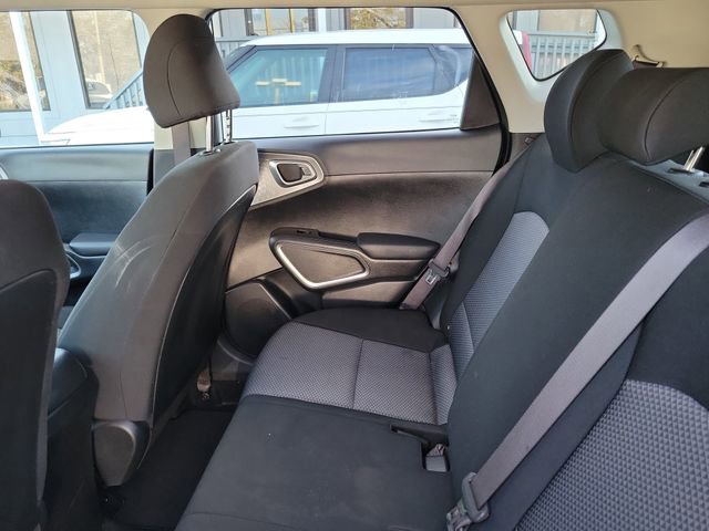 Used 2023 Kia Soul LX image 26
