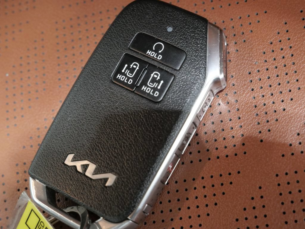 Used 2023 Kia Carnival SX FWD image 30
