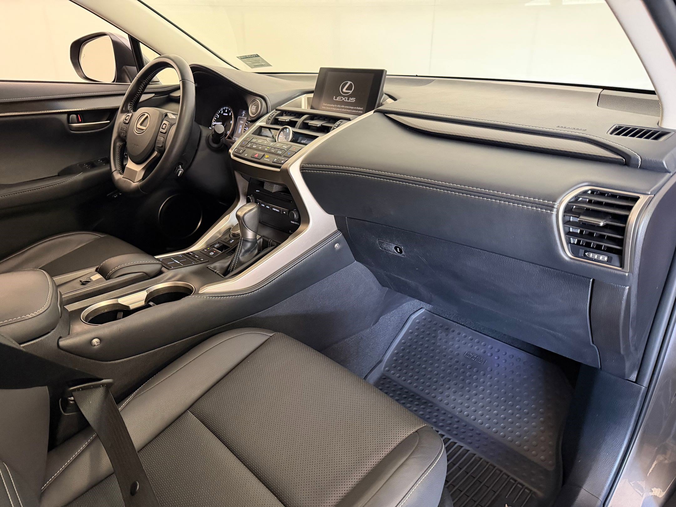 Used 2016 Lexus NX 200t AWD w/ Premium Package image 28