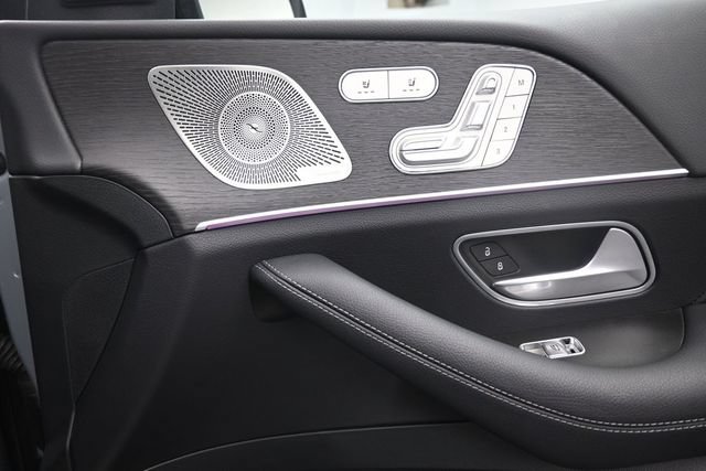 Certified 2026 Mercedes-Benz GLS 450 4MATIC image 31