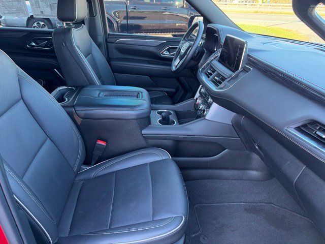 Used 2023 GMC Yukon XL SLT w/ Max Trailering Package AWD/4WD image 12