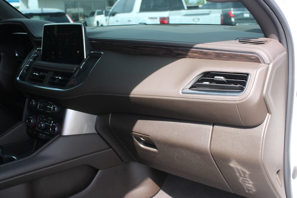 Used 2022 Chevrolet Tahoe LT w/ Luxury Package RWD image 36