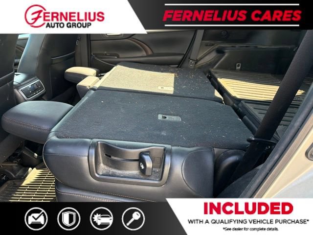 Used 2015 Toyota Highlander XLE AWD/4WD image 7