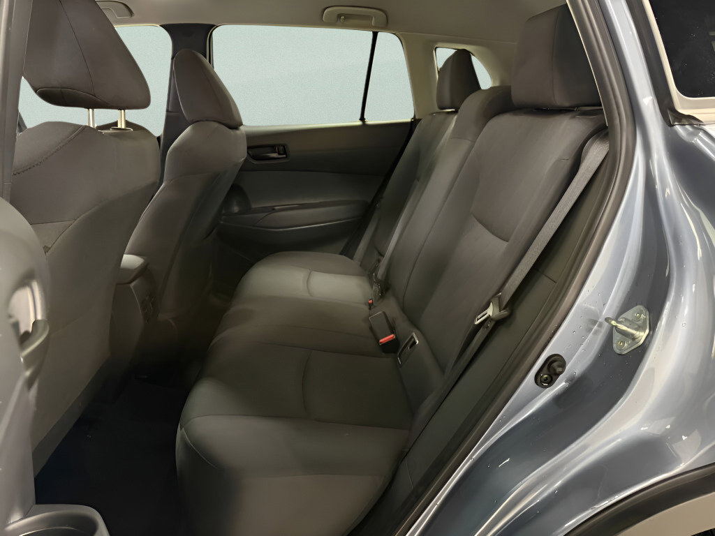 Used 2024 Toyota Corolla Cross LE image 16