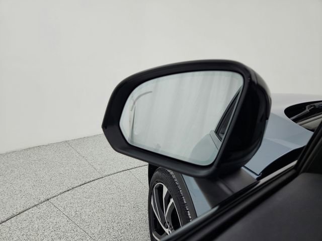 Certified 2022 Volvo XC40 T5 R-Design w/ Advanced Package image 19