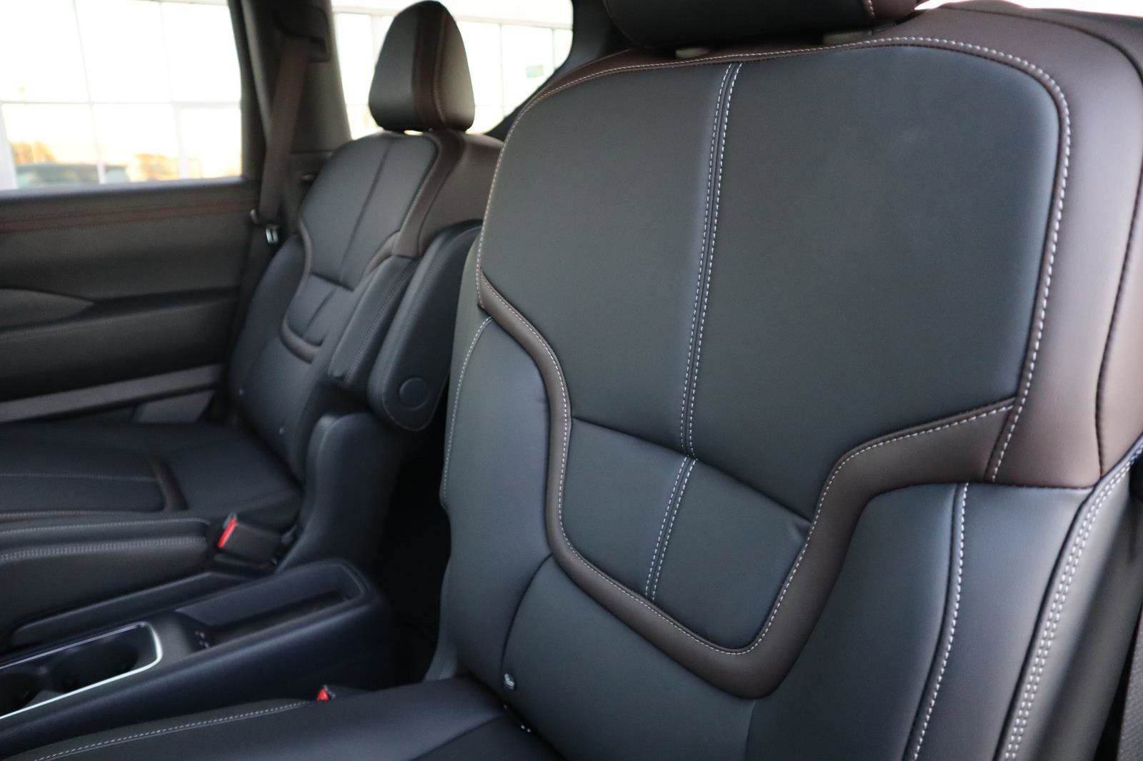 New 2026 Nissan Armada SL w/ Captain's Chari Seat Package image 39