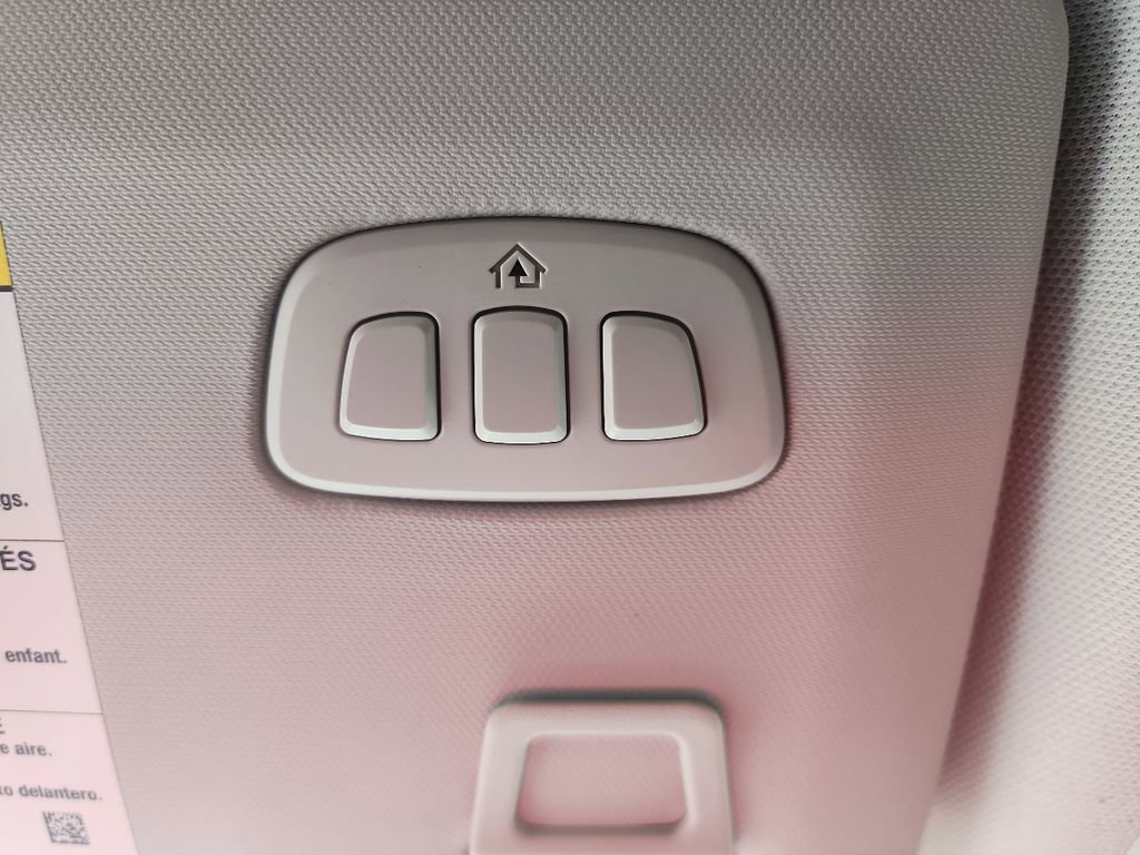 Used 2022 Ford Mustang Mach-E Select image 27