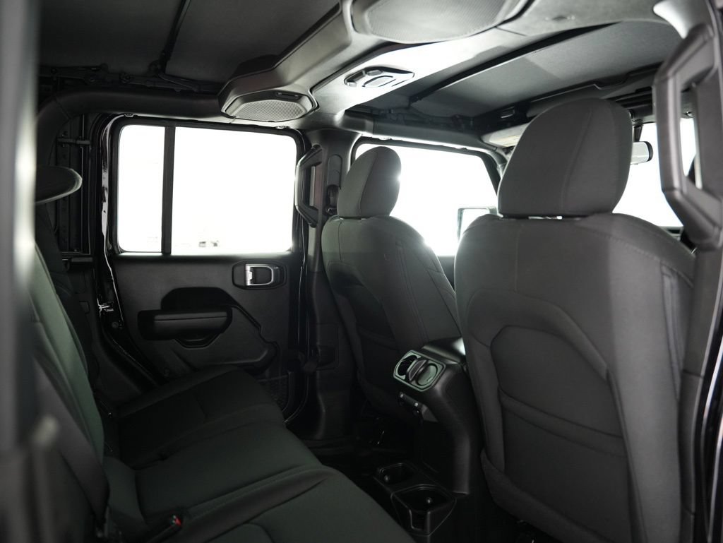 Used 2023 Jeep Gladiator Sport AWD/4WD image 38