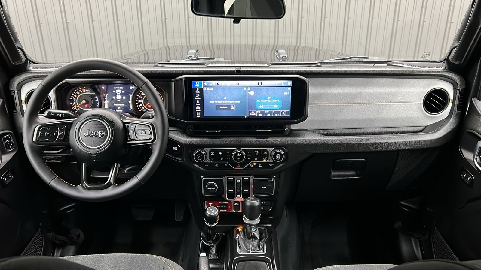 Used 2024 Jeep Gladiator Willys image 33