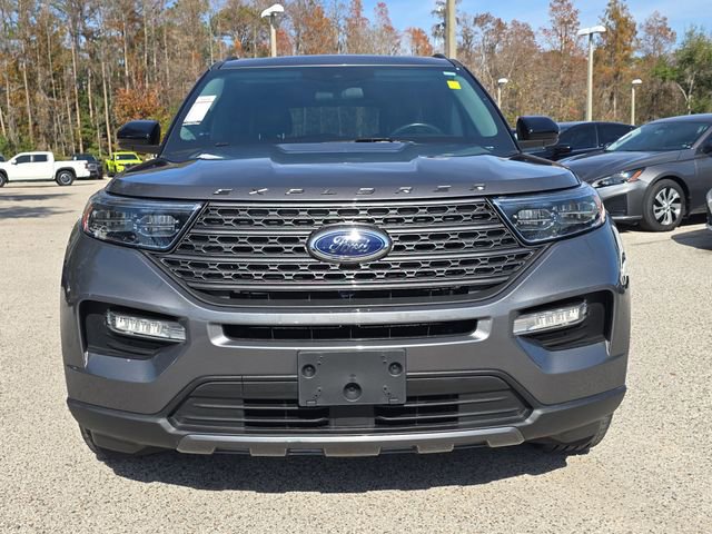 Used 2022 Ford Explorer XLT w/ Equipment Group 202A image 3