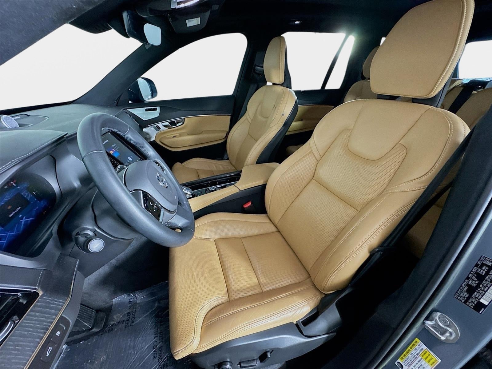 Used 2023 Volvo XC90 T8 Ultimate w/ Lounge Package AWD/4WD image 11