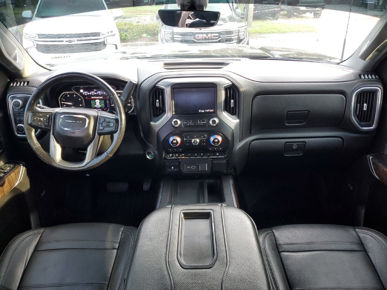 Used 2020 GMC Sierra 3500 Denali w/ Denali Ultimate Package AWD/4WD image 12