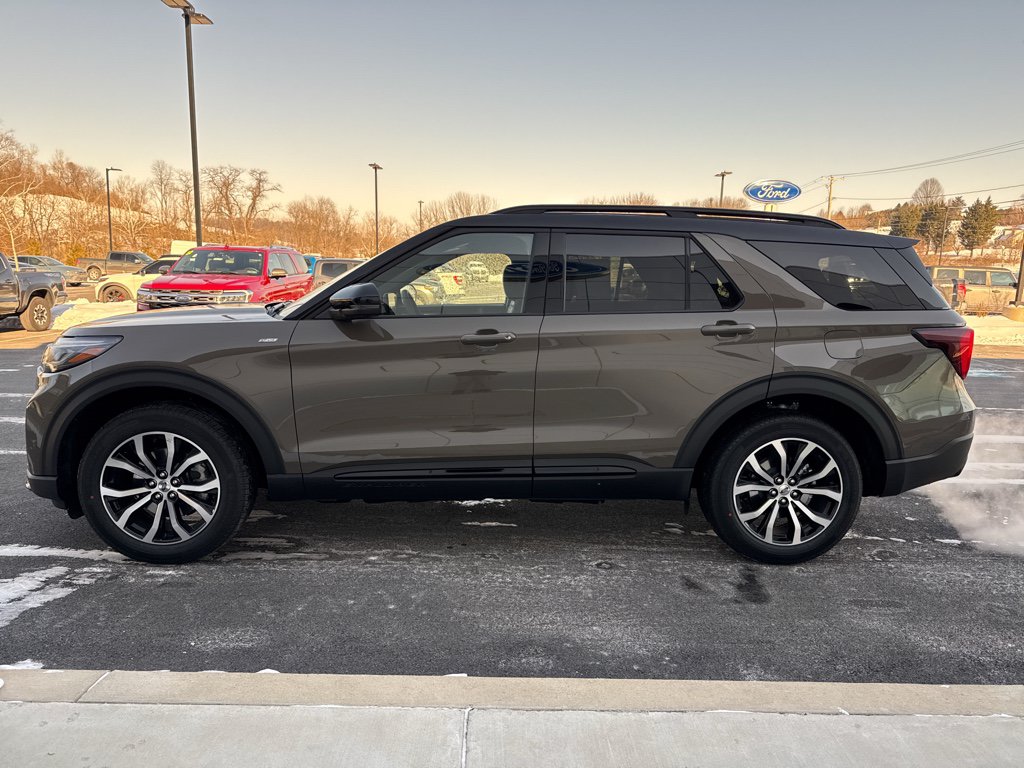 New 2026 Ford Explorer ST-Line AWD/4WD image 12