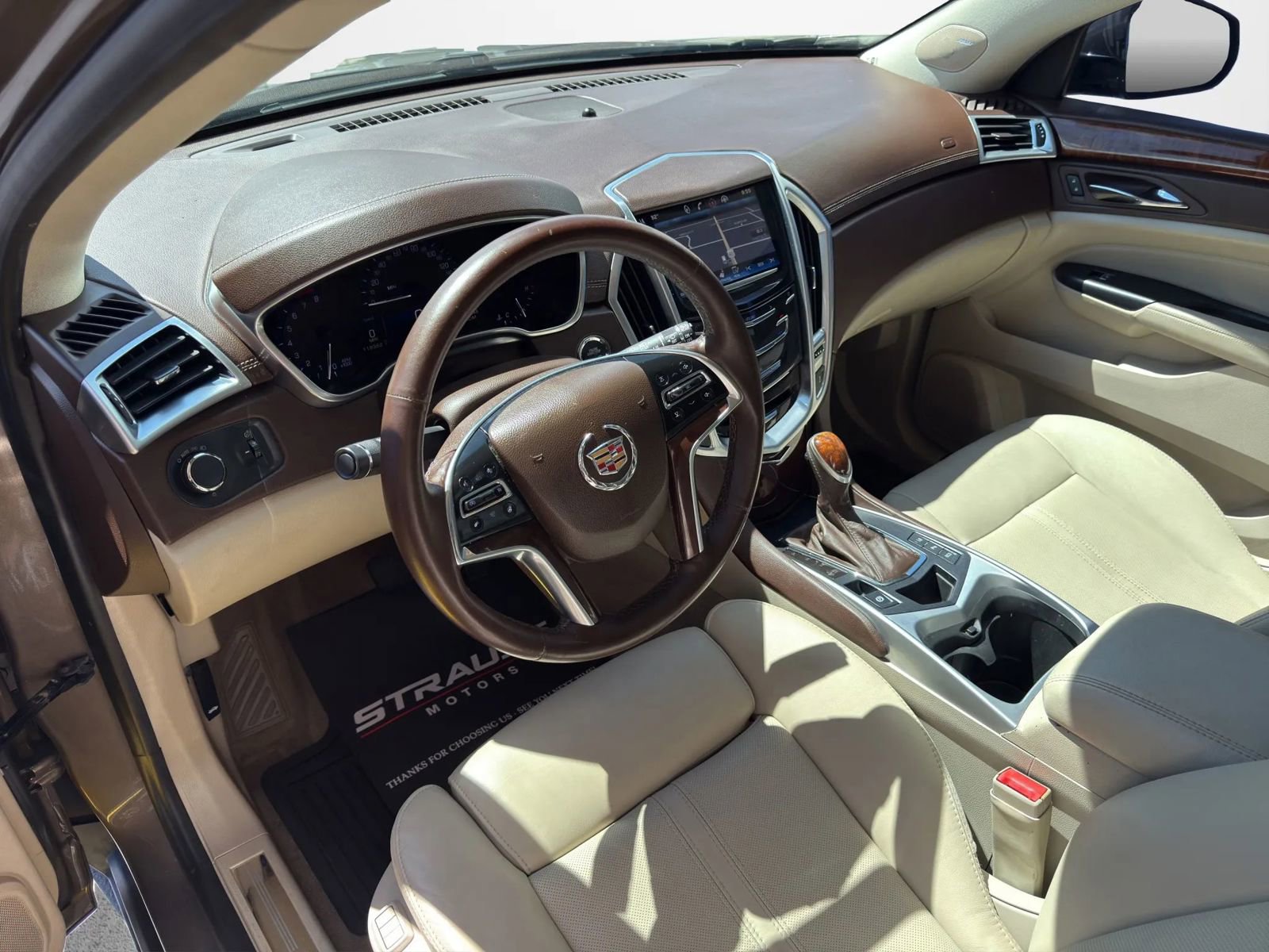 Used 2016 Cadillac SRX Luxury w/ Driver Awareness Package image 11