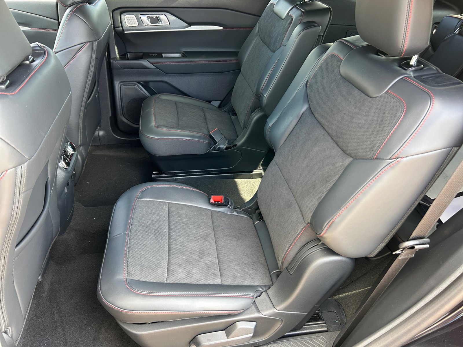 New 2026 Ford Explorer ST w/ Sun And Sound Package AWD/4WD image 17