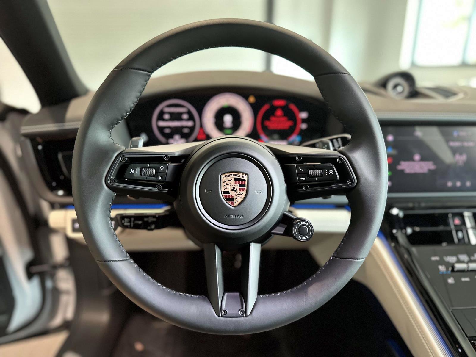 New 2026 Porsche Panamera 4 image 25