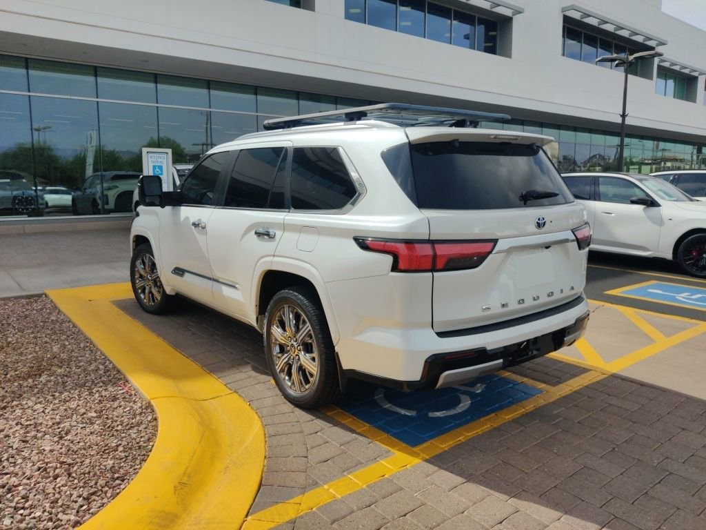 Used 2024 Toyota Sequoia Capstone AWD/4WD image 7
