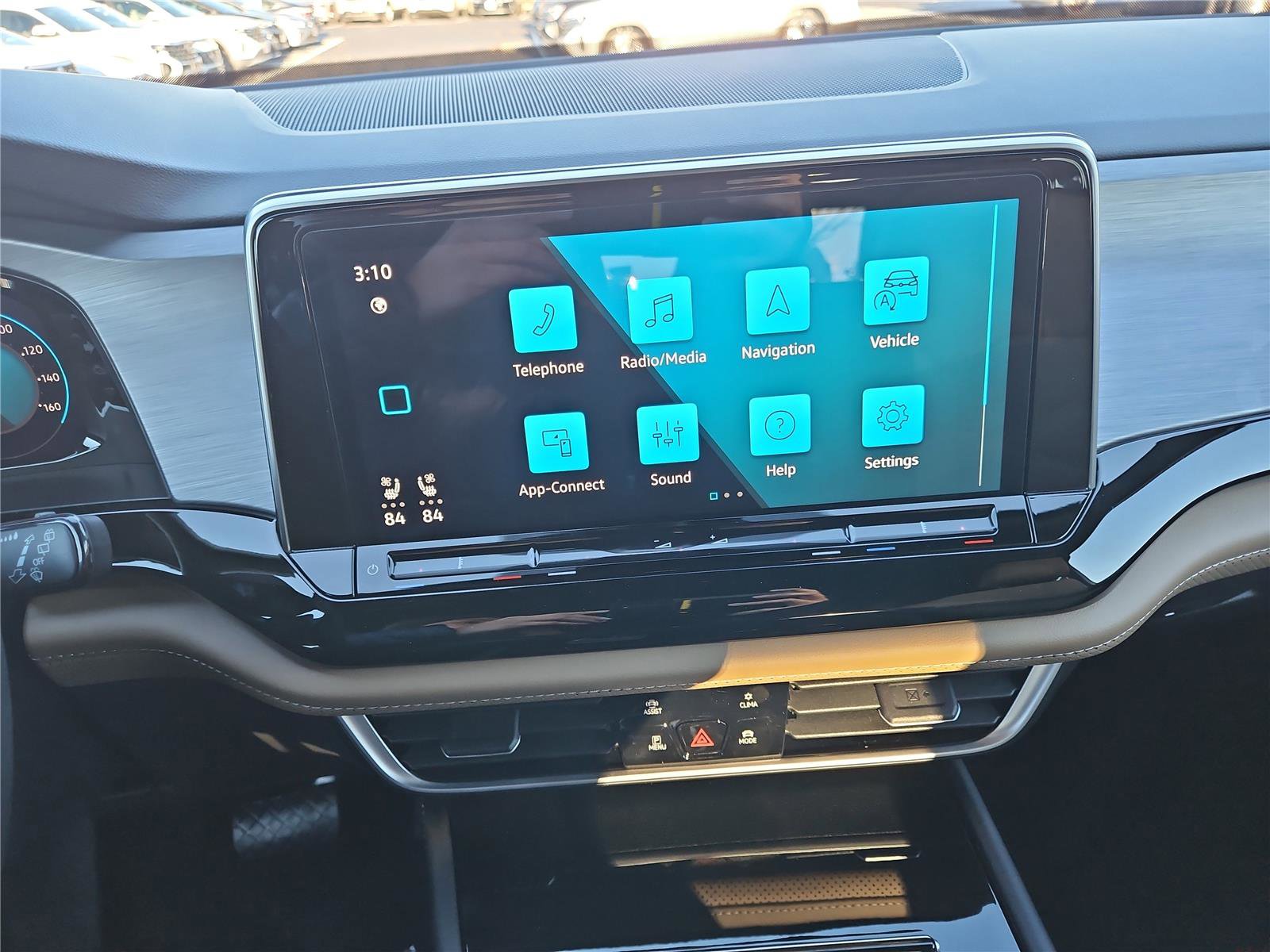 New 2026 Volkswagen Atlas Cross Sport SE image 19