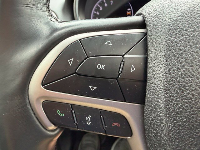 Used 2018 Jeep Grand Cherokee Altitude AWD/4WD image 36