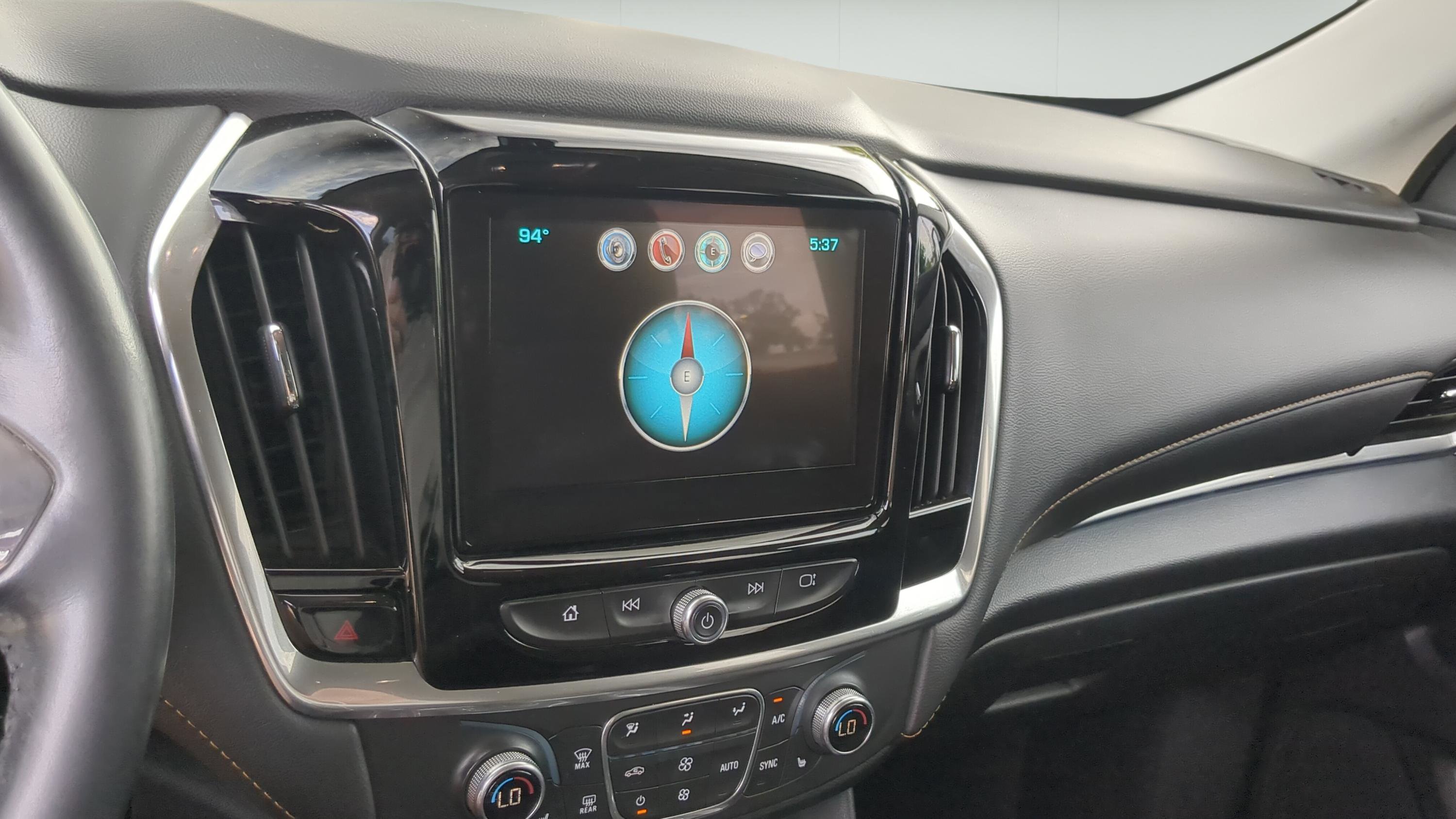 Used 2019 Chevrolet Traverse LT FWD image 17