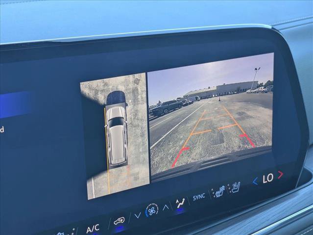 New 2026 Chevrolet Suburban Premier RWD image 12
