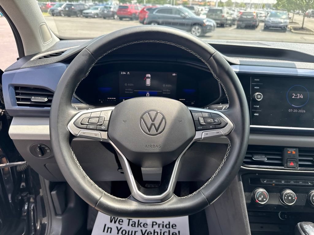 Used 2022 Volkswagen Taos SE AWD/4WD image 14