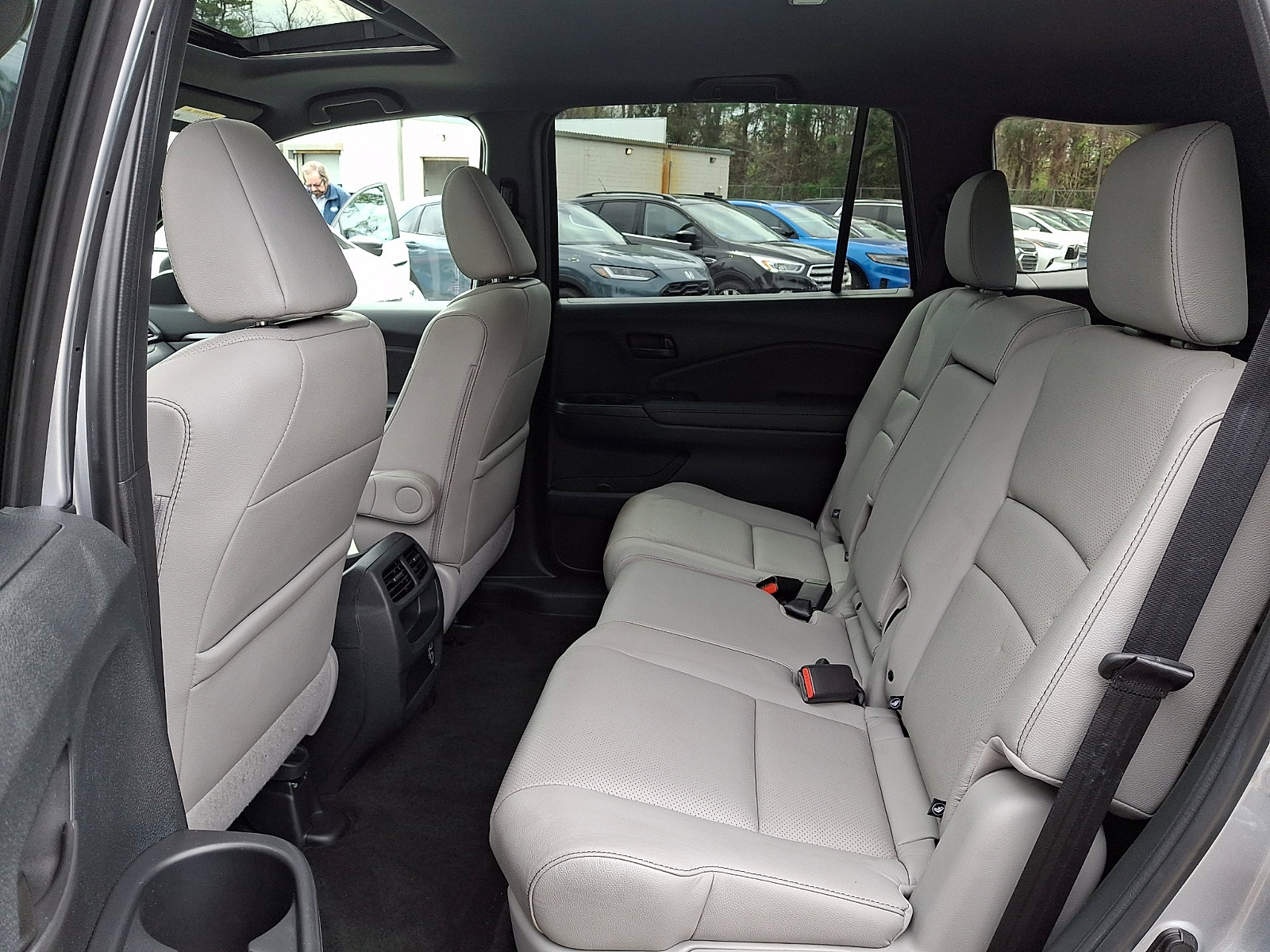Used 2023 Honda Passport EX-L image 11