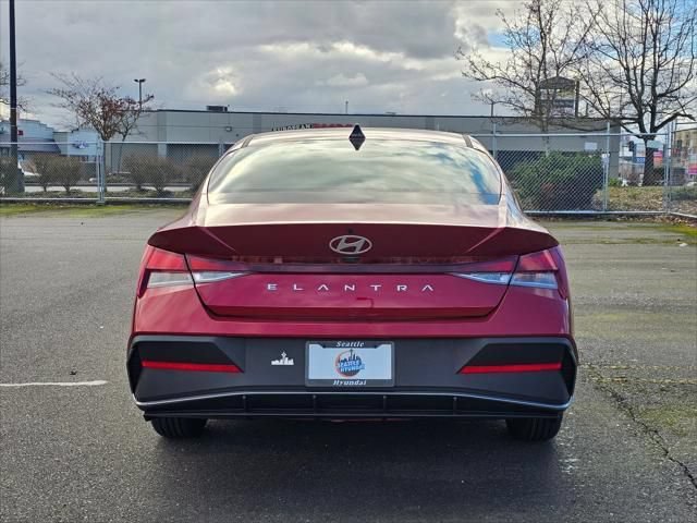 New 2026 Hyundai Elantra SE FWD image 6