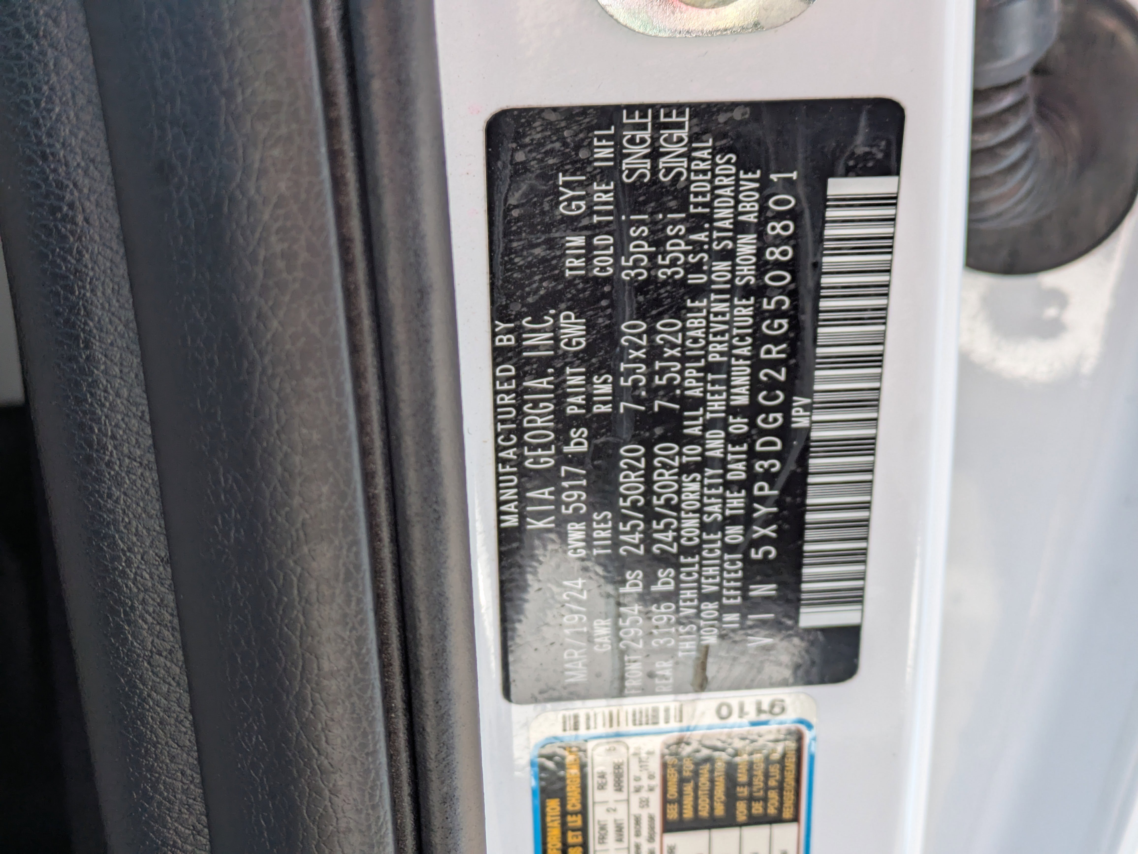 Used 2024 Kia Telluride EX w/ EX Captain's Chair Package image 33