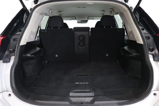 Used 2019 Nissan Rogue SV AWD/4WD image 32