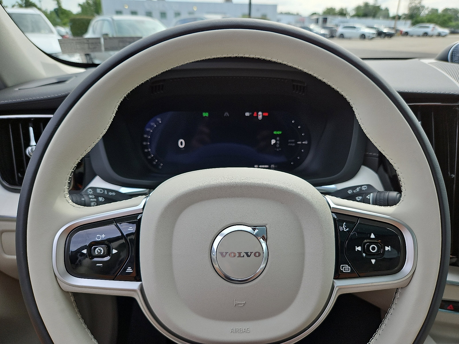 New 2026 Volvo XC60 T8 Ultra image 18