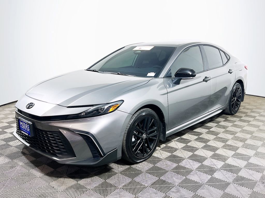 Certified 2025 Toyota Camry SE w/ Convenience Package AWD/4WD image 4