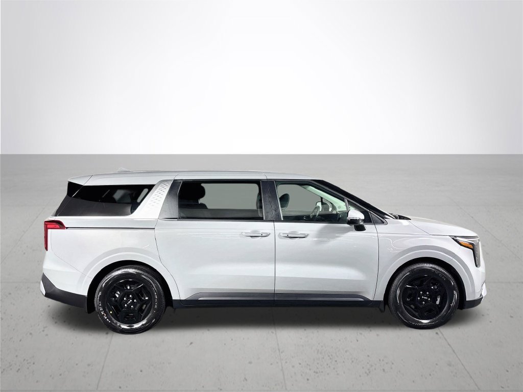 New 2027 Kia Carnival LX FWD image 5