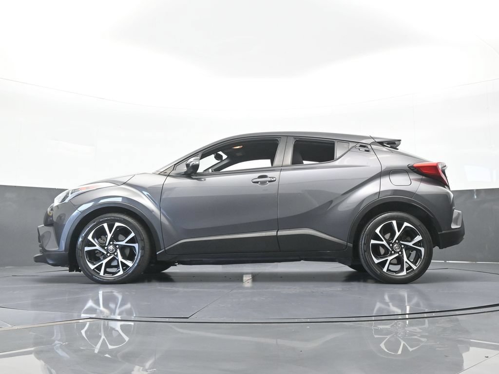 Used 2019 Toyota C-HR XLE FWD image 48
