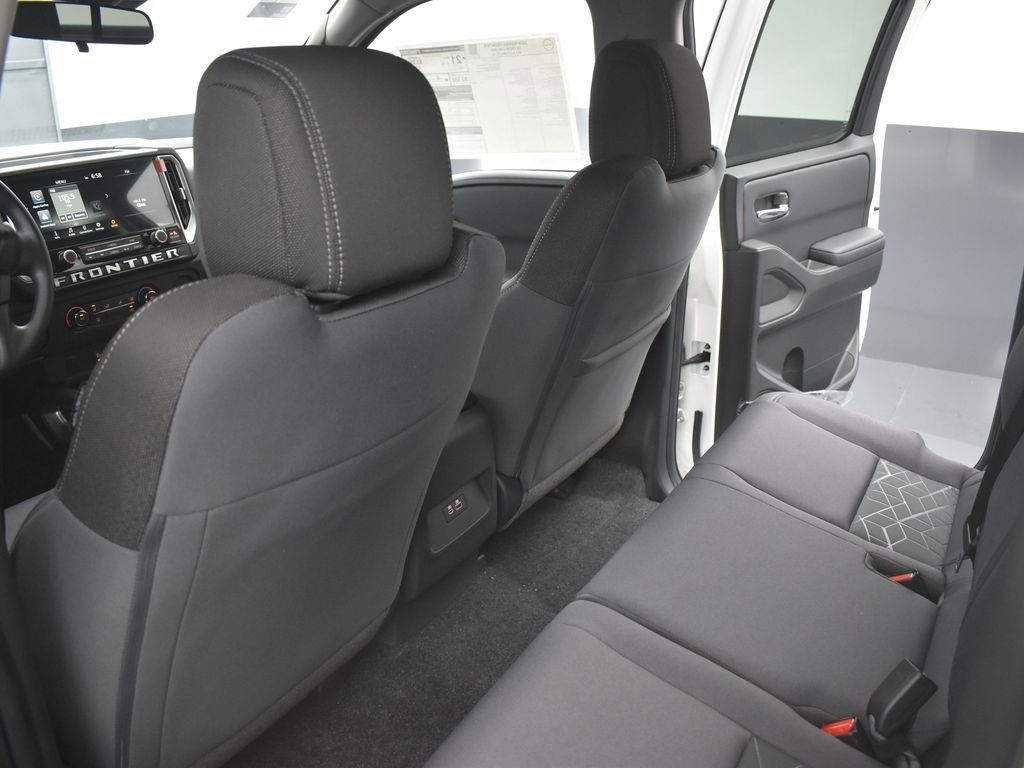 New 2026 Nissan Frontier SV w/ Tow Package image 14