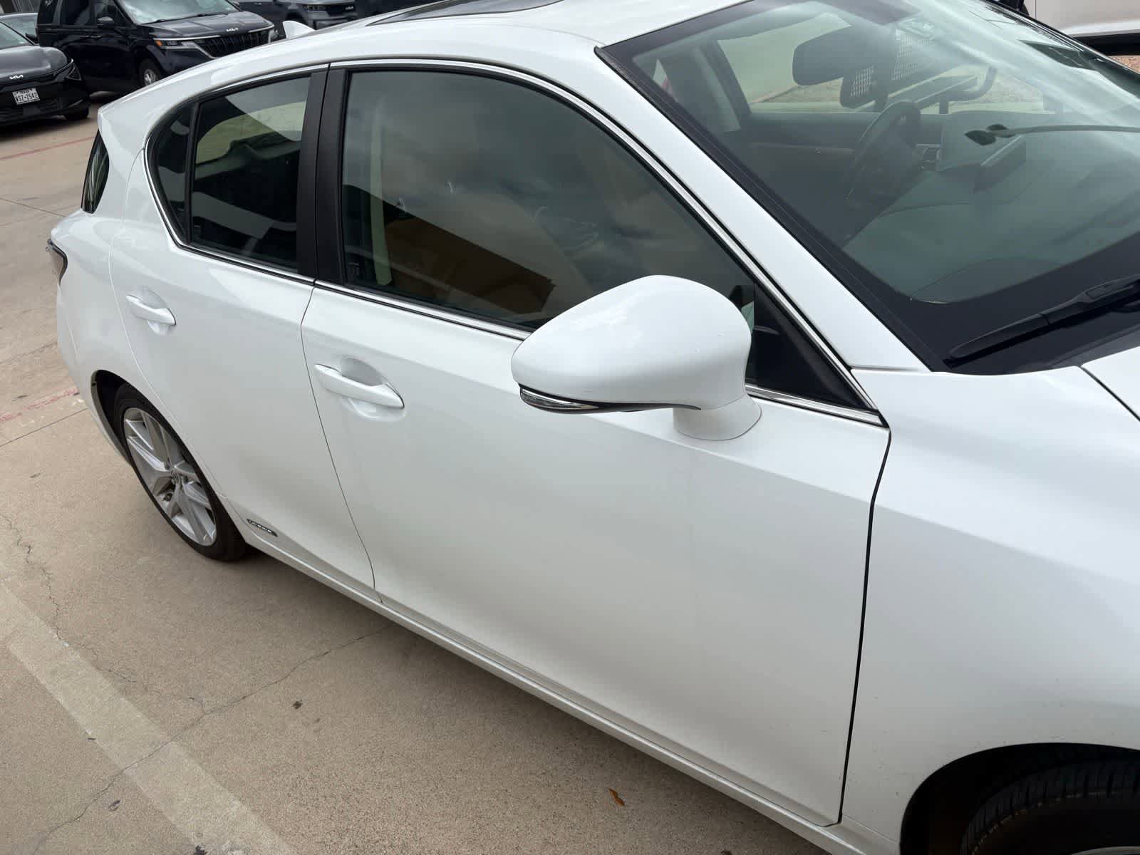 Used 2014 Lexus CT 200h FWD image 4