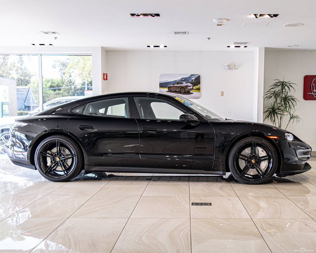 Used 2020 Porsche Taycan 4S w/ Premium Package AWD/4WD image 10